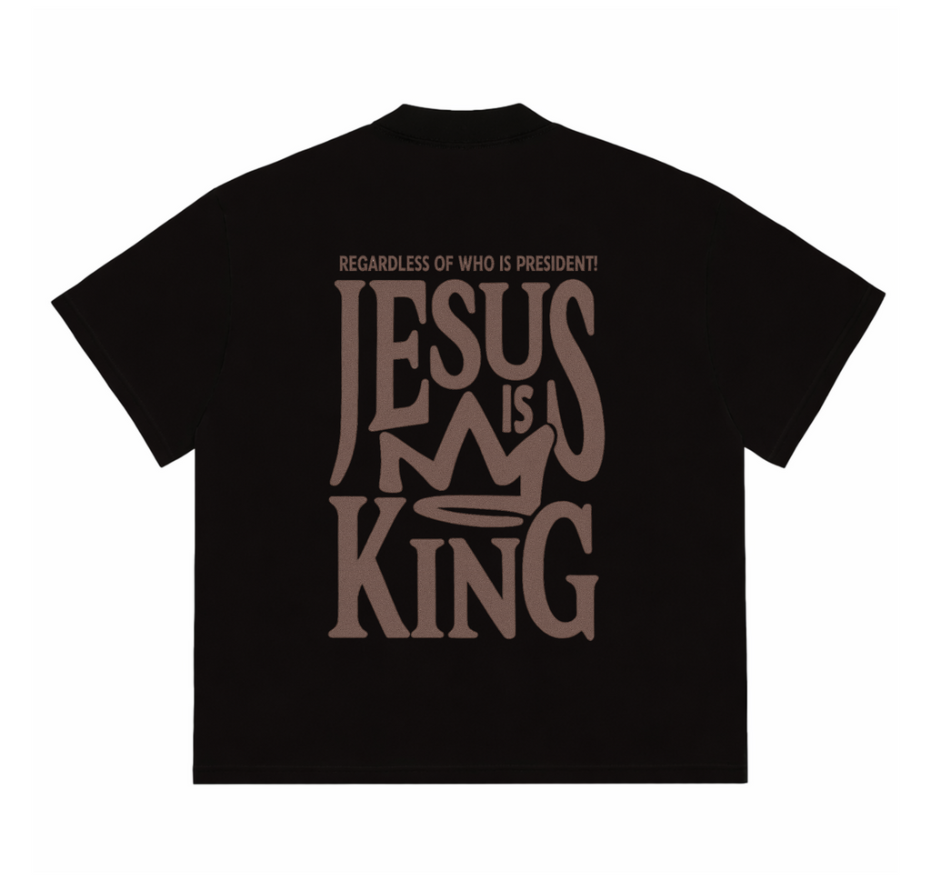 Camiseta Premium - Jesus is King